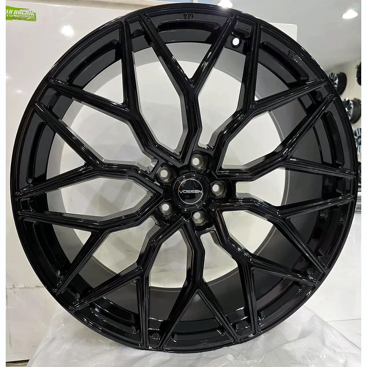 0319 23-inch Black wheel