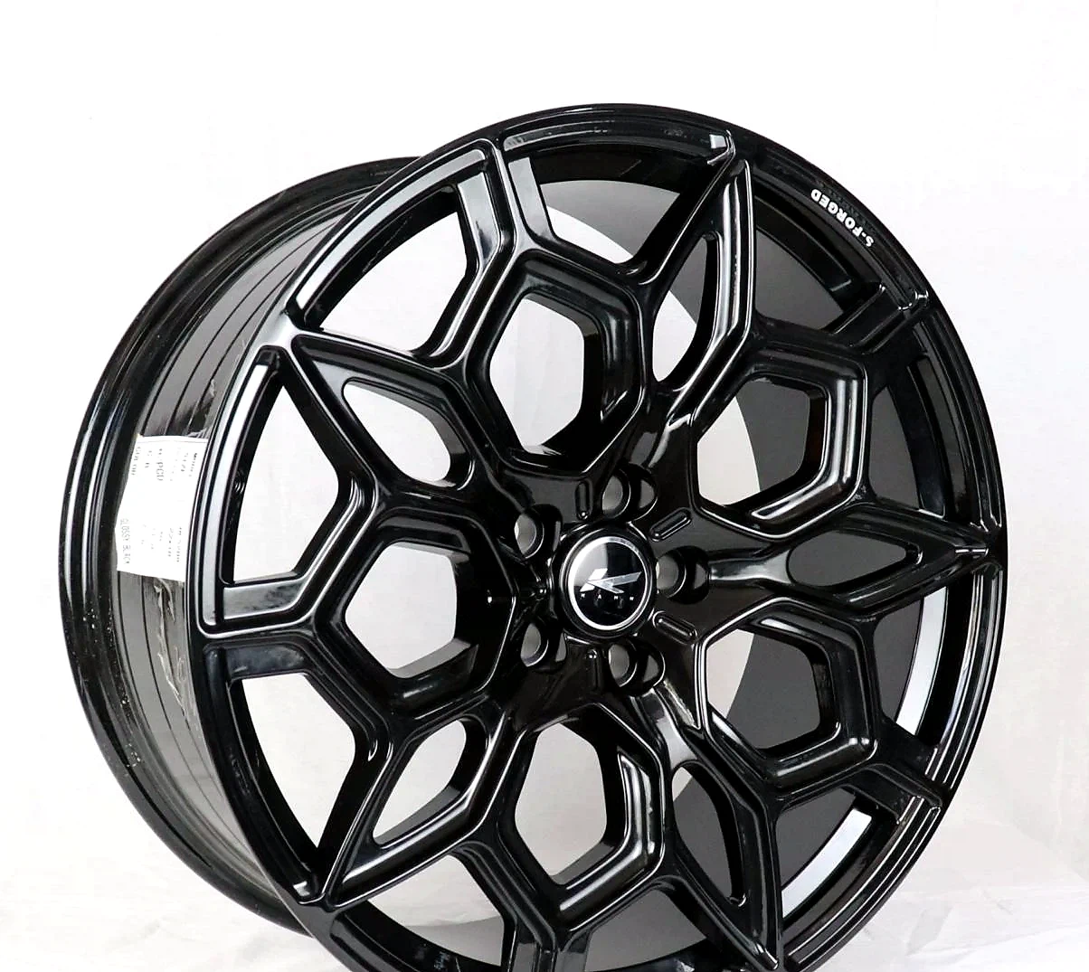 5209 Glossy Black wheel